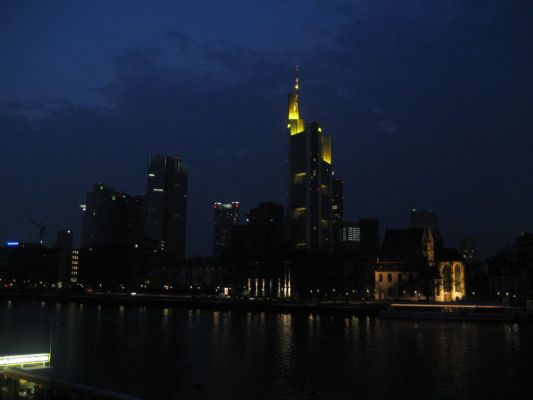 Frankfurt am Abend
Schlüsselwörter: Usertreffen, Frankfurt