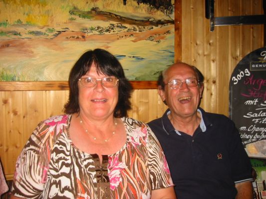 Veronika und Dieter (Ivonnes Eltern)
Veronika und Dieter waren auch schon beim Münchener Treffen dabei.
Schlüsselwörter: Usertreffen, Stuttgart, Sindelfingen