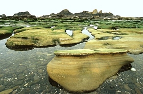 Tide Pools aus Sandstein
