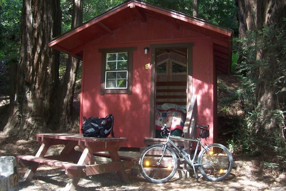 Big_Sur_Cabin.jpg