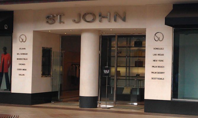 Shops at Wailea 
