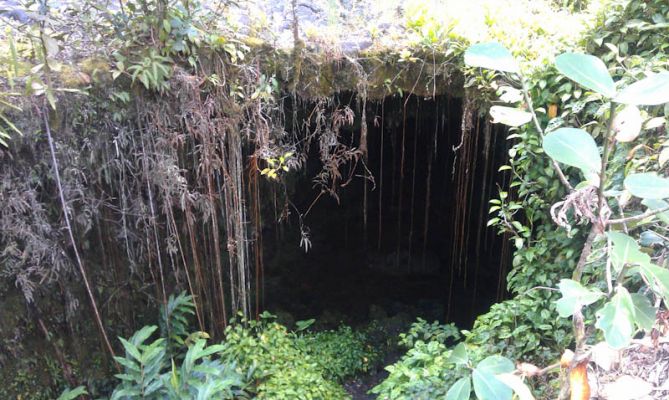 Kaumana Cave, Saddle Road
