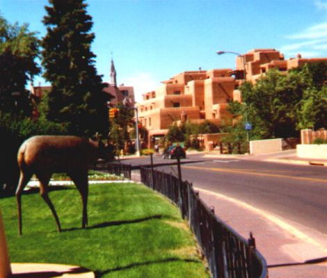 Adobe Baustil in Santa Fee
Schlüsselwörter: Santa Fe, New Mexico, USA, Adobe