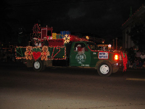 Waimea Light Chrismas Parade
