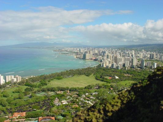Diamond Head Crater mit Blick auf Honolulu
