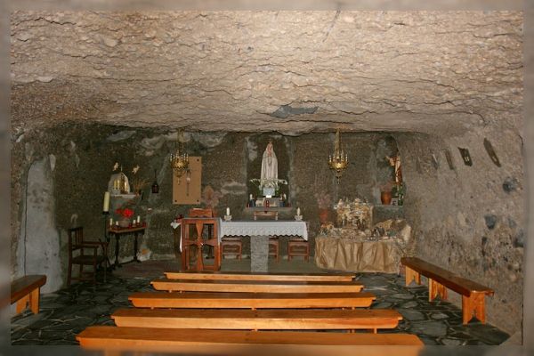 santuario Cueva de la Virgen de Fátima
