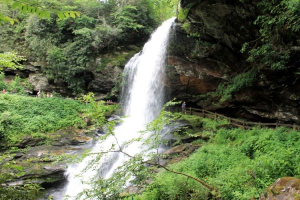 Dry Falls, North Carolina
