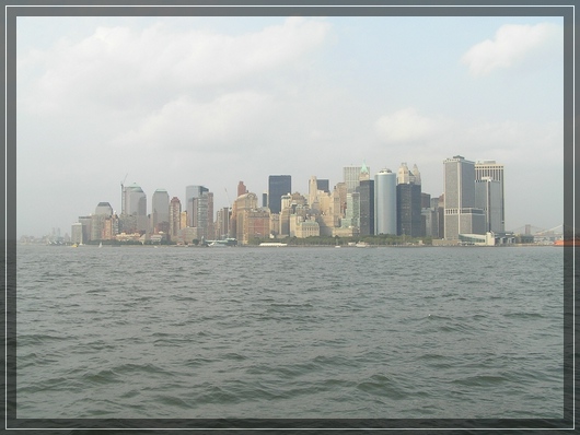 Cruise around Manhattan
