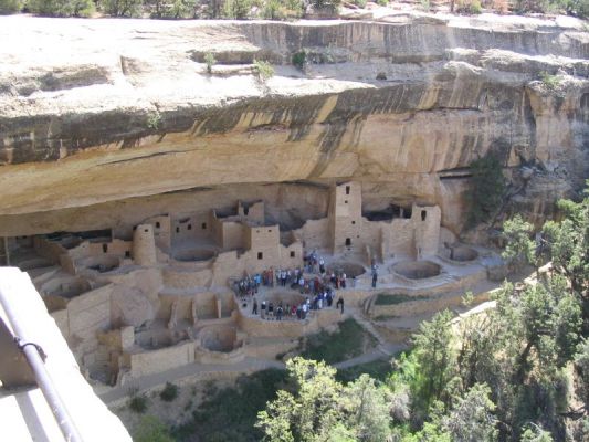 Mesa Verde NP
Ausblick von einem der Viewpoints! Einige Stellen sind nur mit Begleitung begehbar und kosten auch Gebühr!
