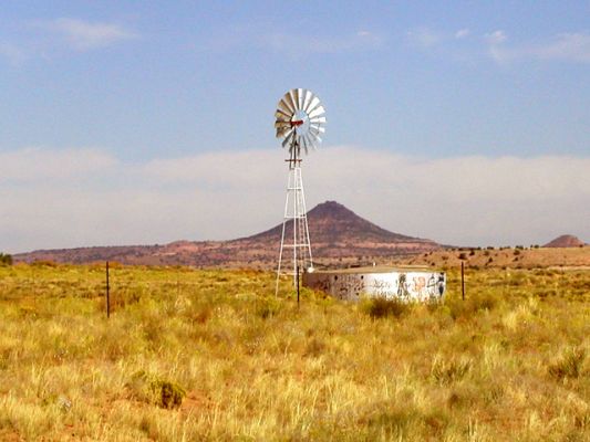 Grand Canyon-Monument Valley/AZ_Water pump near Tuba
