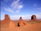 Monument Valley AZ/UT_left + right Mitten, Merrick Butte