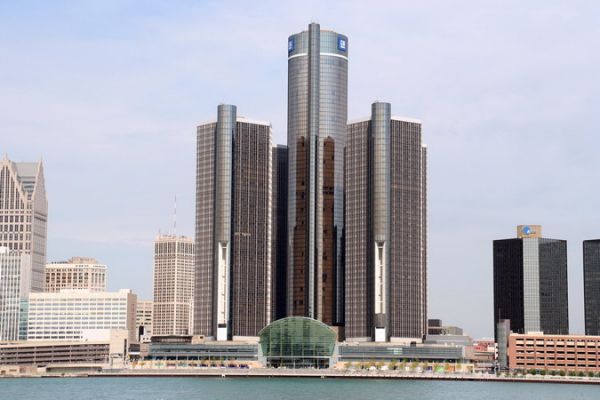 Renaissance Center Detroit (Blick von Kanada)
