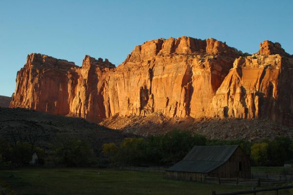 Scheune 
Schlüsselwörter: Capitol Reef Fruita Scheune