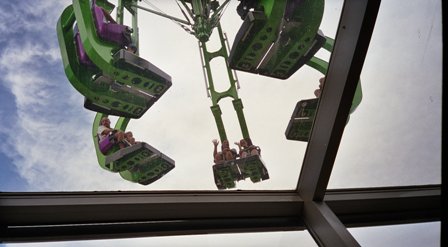 imm029_32.jpg