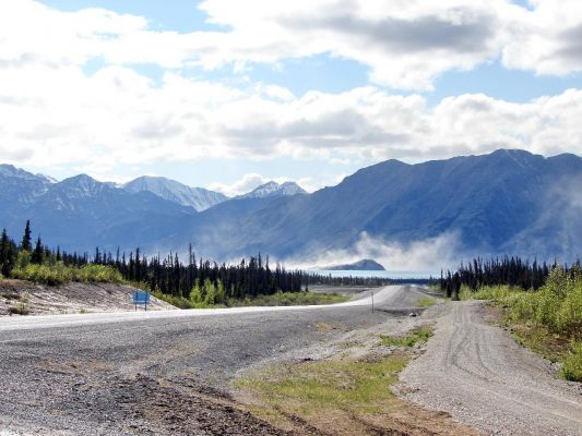 kluane_lake1.jpg