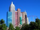 Hotel_New_York_New_York_mit_Achterbahn,_Las_Vegas.JPG