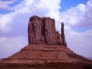 Left_Mitten,_Monument_Valley.JPG