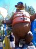 Yves mit einem Grizzly im Disney California