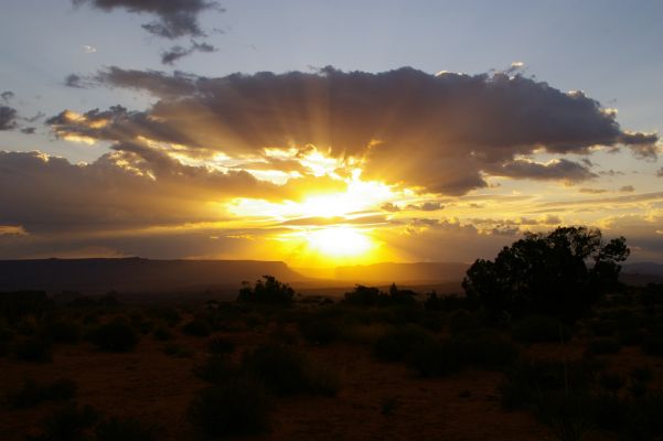 Canyonlands - White Rim - Sunrise
