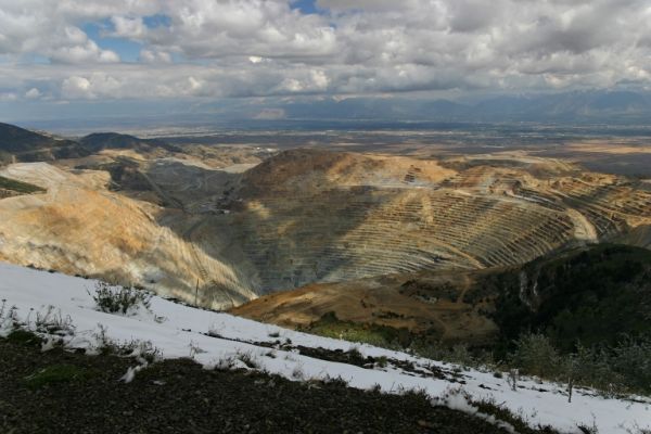 06_3912_Bingham_Copper_Mine_Overlook~0.jpg