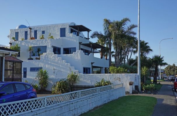 DSC01443 Orewa Hibiscus Coast Hwy_k
