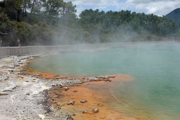 DSC01870 Waiotapu Champagne Pool_k
