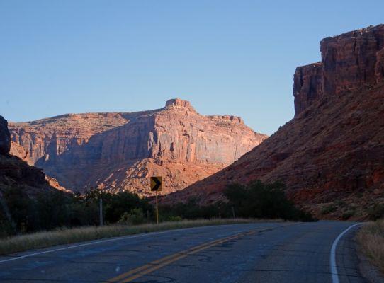 01 UT 128
