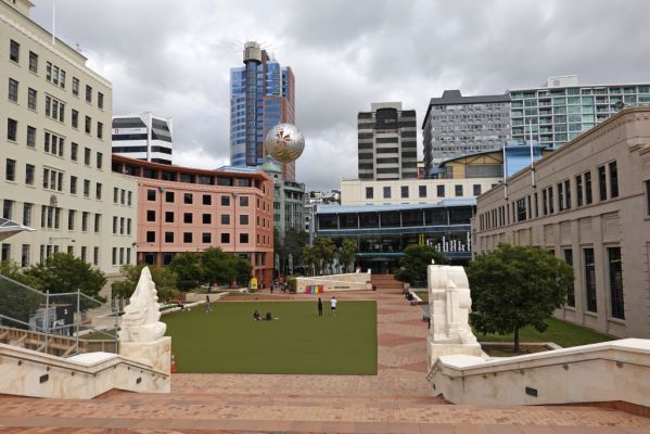 DSC02445 Wellington Te Ngakau Civic Square_k
