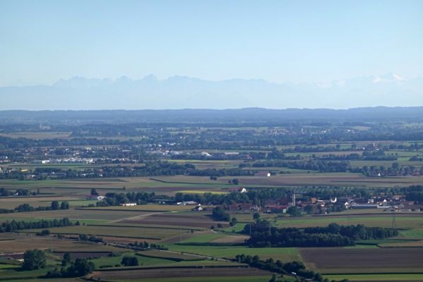 DSC06392 Blick ins Gebirge Ã¼ber Therme Erding_k
