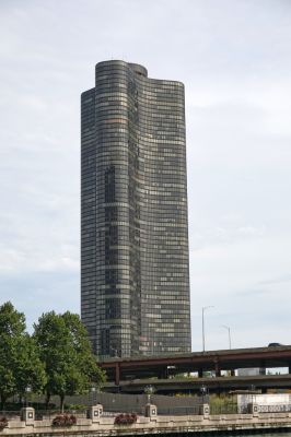DSC06573 Chicago Lake Point Tower_k
