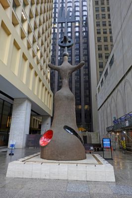 DSC06665 Chicago Miro Sculpture_k
