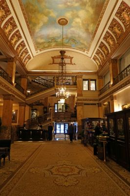 DSC06757 Milwaukee Pfister Hotel Lobby_k
