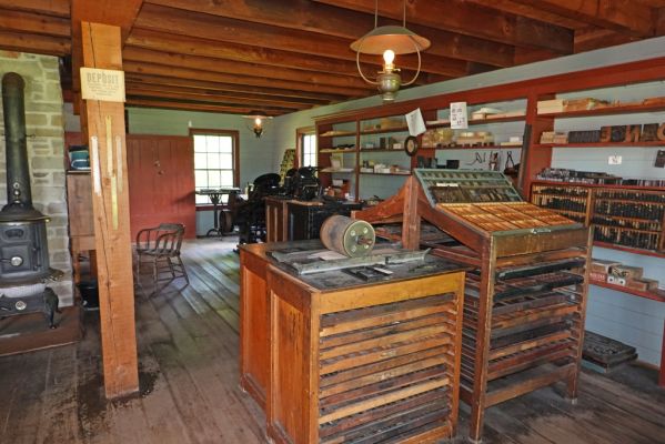 DSC06923 Green Bay Heritage Hill State Park Printshop_k
