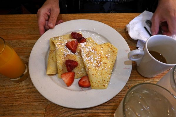 DSC07470 Detroit Hudson Cafe Crepes_k
