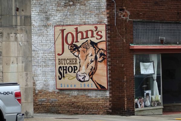 DSC07867 Nappanee Mural Johns Butcher Shop_k
