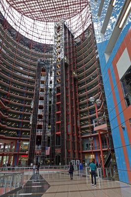 DSC08245 Chicago James R Thompson Center_k
