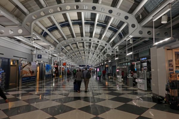 DSC08432 Chicago O Hare Airport T 1 Concourse C_k
