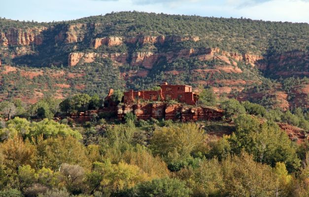 IMG_0251_Sedona_Red_Rock_Park_House_of_Apache_Fires_forum.jpg