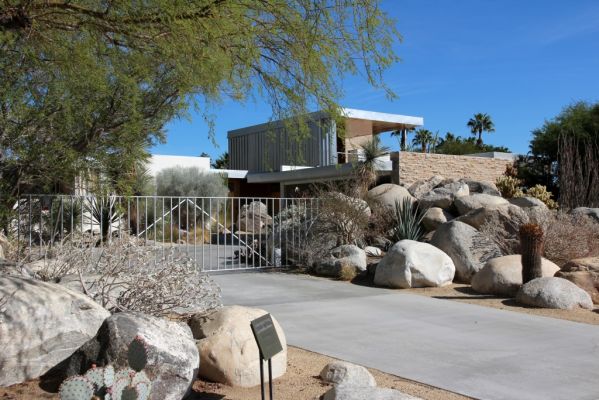 IMG_0403_Palm_Springs_Kaufmann_House_forum.jpg