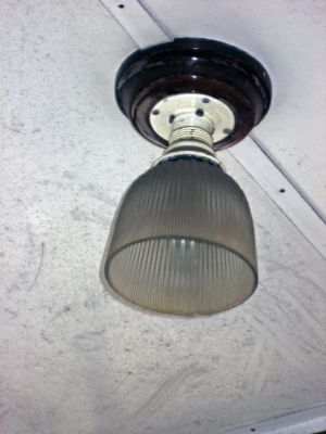 SFO Tram Lampe
