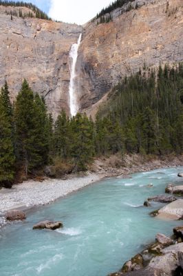 20 Takakkaw Falls
