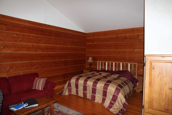 16 Moul Creek Lodge
