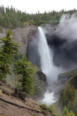 04 Helmcken Falls
