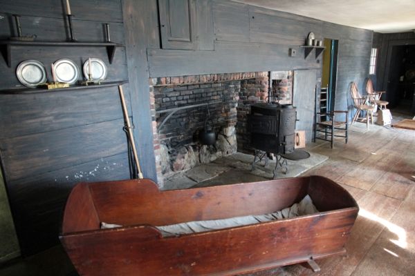 Shelburne Museum Dutton House Adult Cradle

