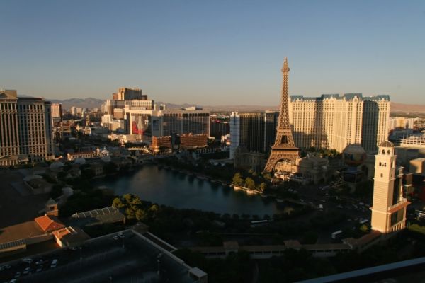 IMG_2580_DxO_Las_Vegas_Cosmopolitan_Blick_Forum.jpg