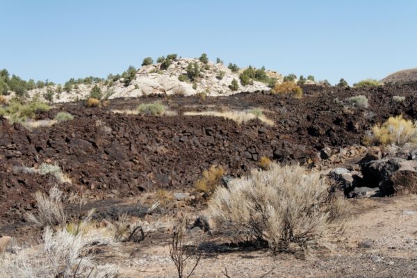 IMG_2761_DxO_raw_Snow_Canyon_White_Rocks_Lava_Forum.jpg