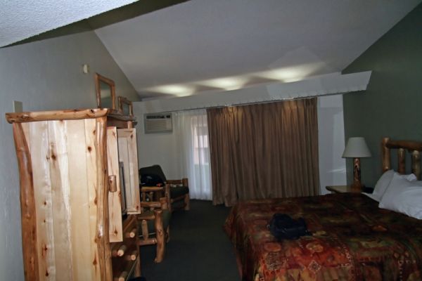 IMG_2833_DxO_East_Zion_Thunderbird_Lodge_Zimmer_Forum.jpg