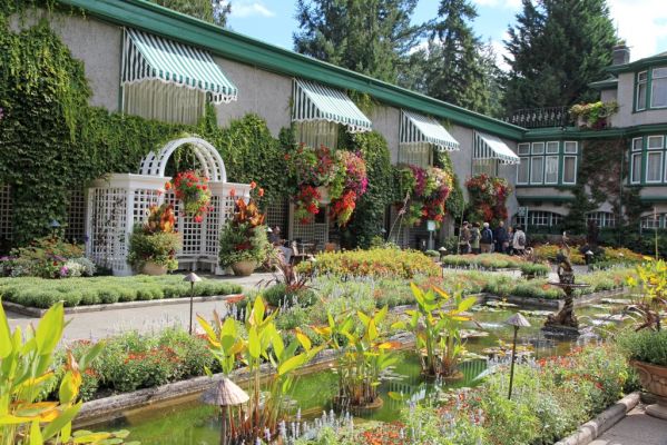 21 Butchart Gardens
