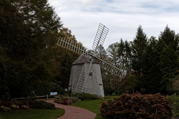 Sandwich Heritage Mus & Gardens Windmill
