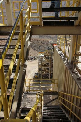 15 Victor Mine Crusher Treppe
